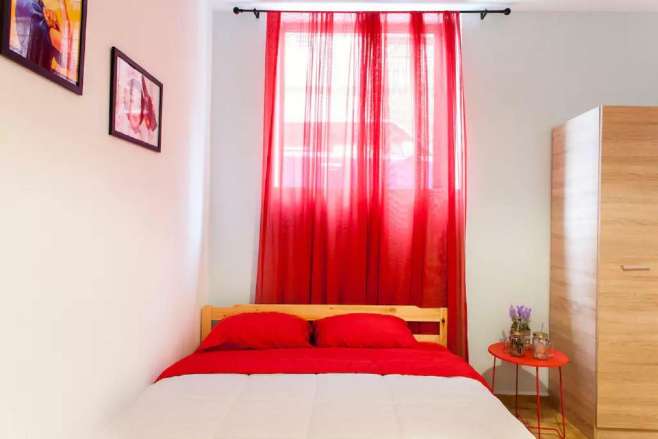 Studio For Couples Near Downtown Heraklion  Bagian luar foto