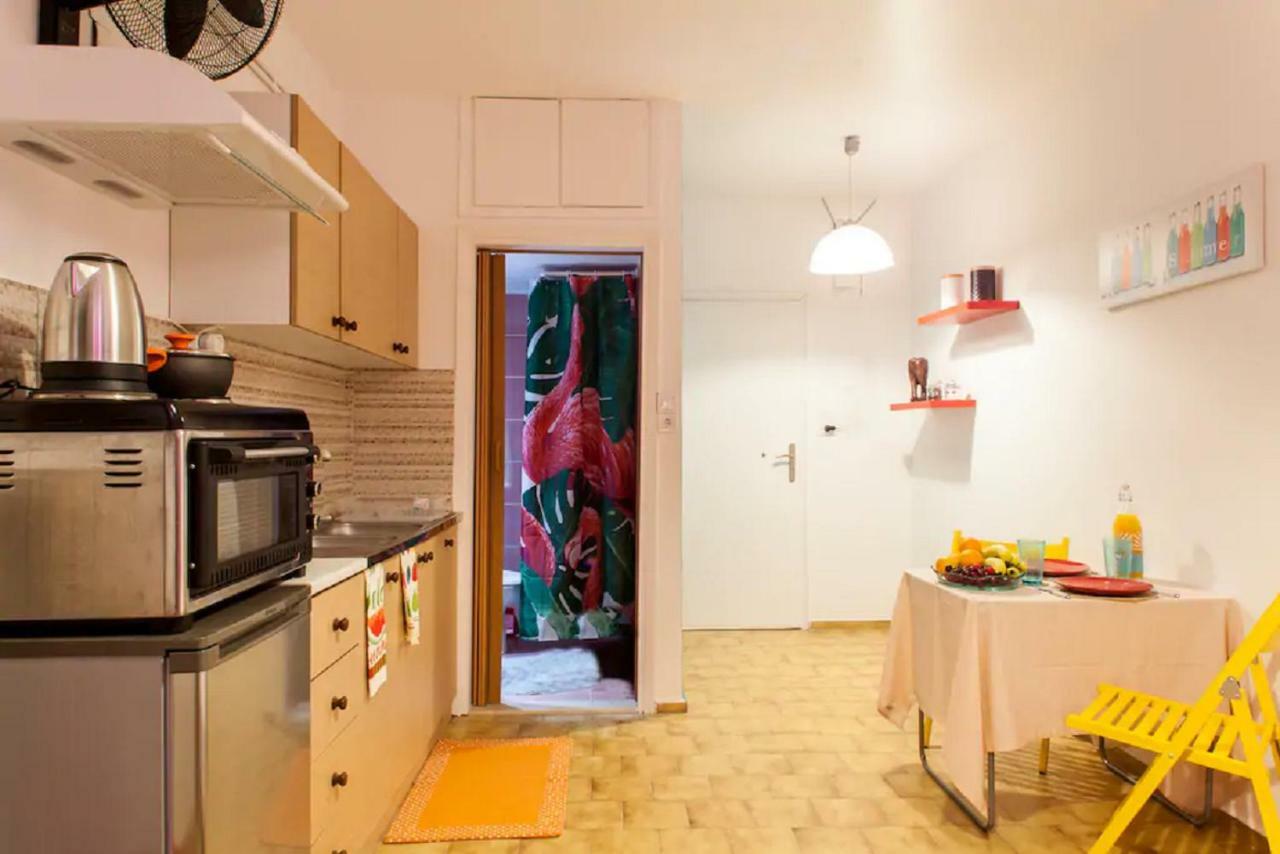 Studio For Couples Near Downtown Heraklion  Bagian luar foto